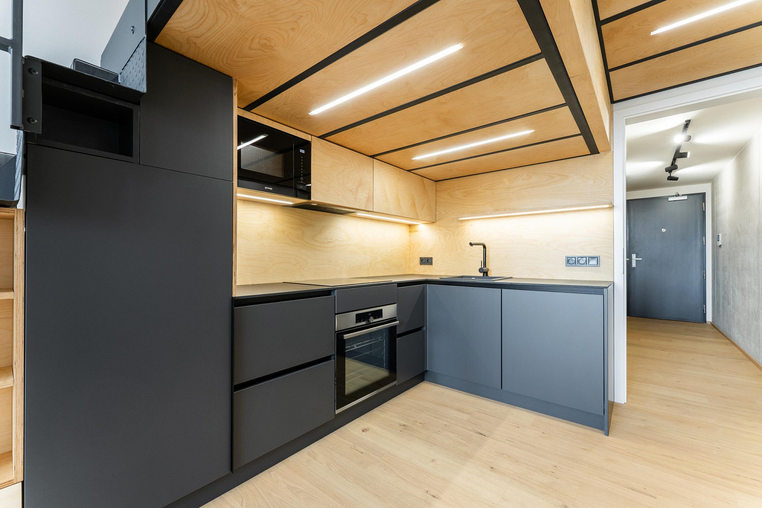 Pronájem bytu 1+kk 31 m² — photo 2