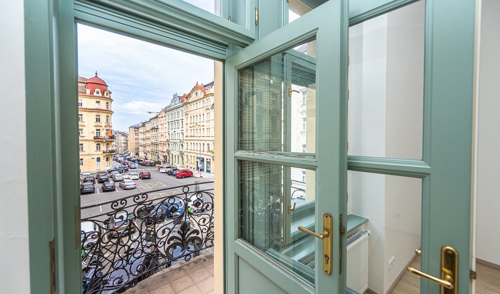 Pronájem bytu 3+1 97 m², Praha – náhled fotky 3