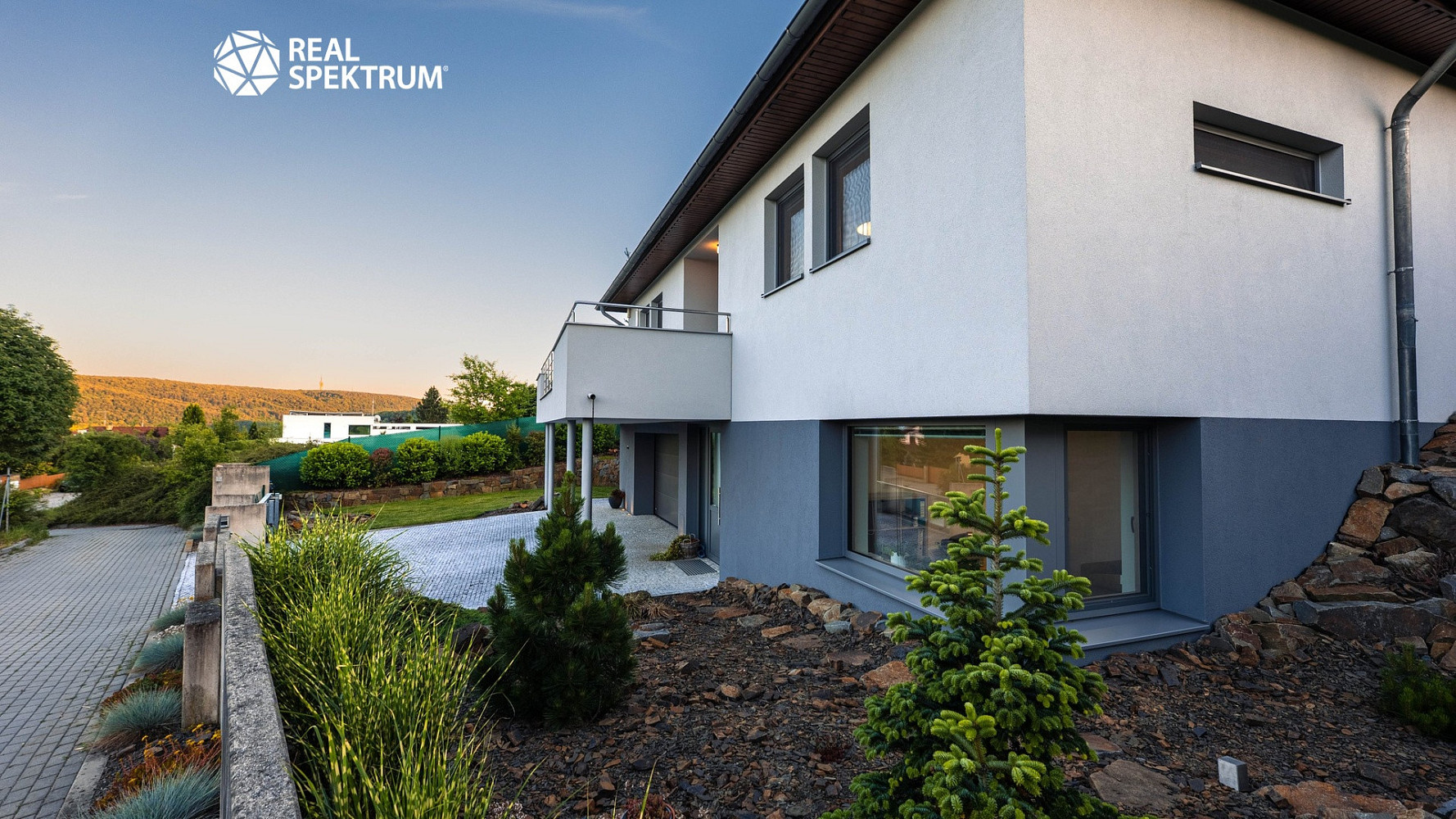 Prodej domu 265 m² s pozemkem 891 m² – fotografie 2