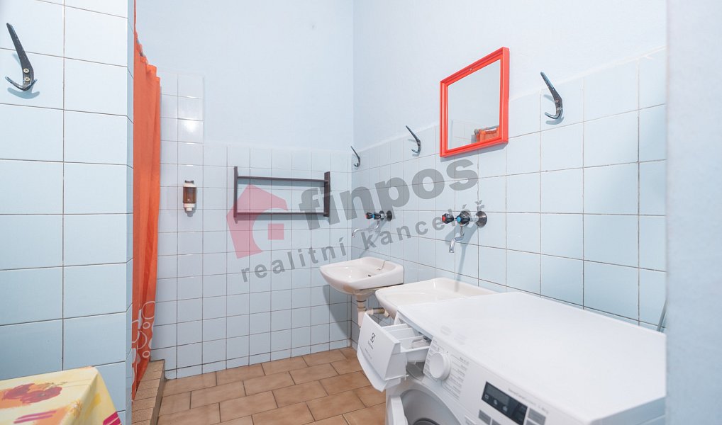 Prodej ubytovacího objektu 370 m², Smržovka – náhled fotky 15
