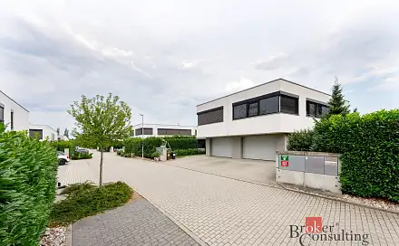 Prodej domu 156 m² s pozemkem 248 m², U Golfu, Praha 10 - Horní Měcholupy