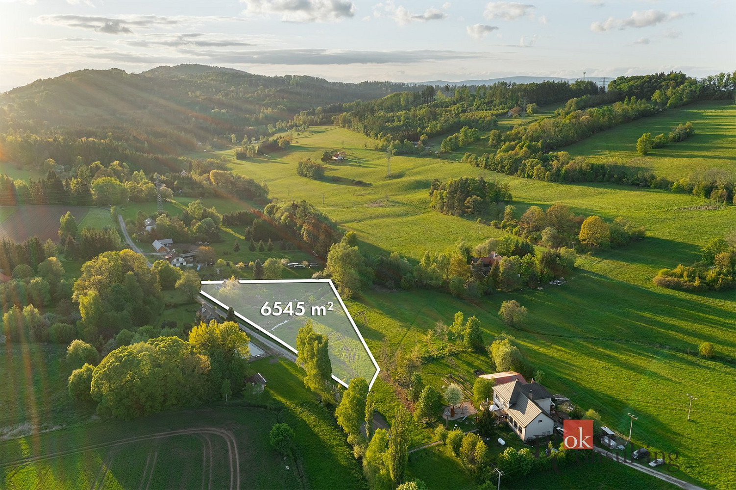 Prodej stavebního pozemku 1 441 m² – fotografie 3
