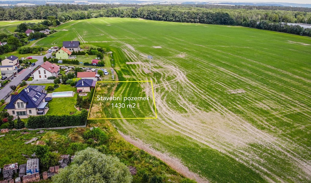 Prodej stavebního pozemku 1 430 m², Kněžmost – náhled fotky 3