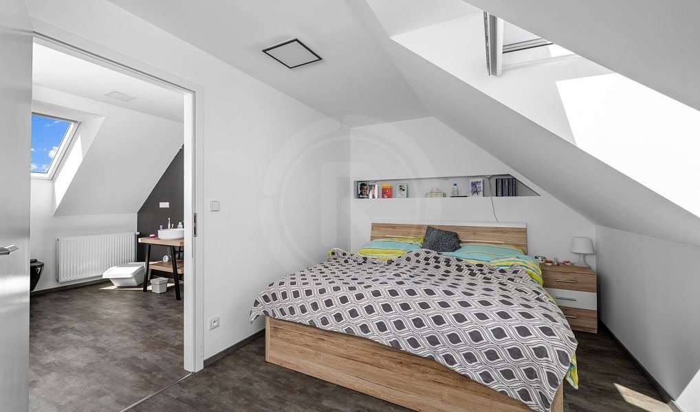 Prodej domu 333 m² s pozemkem 305 m², České Budějovice – náhled fotky 17