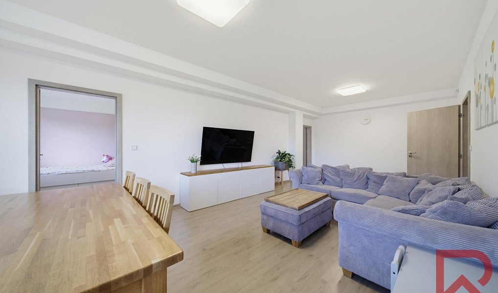 Prodej bytu 3+kk 94 m², Ostrov – náhled fotky 18