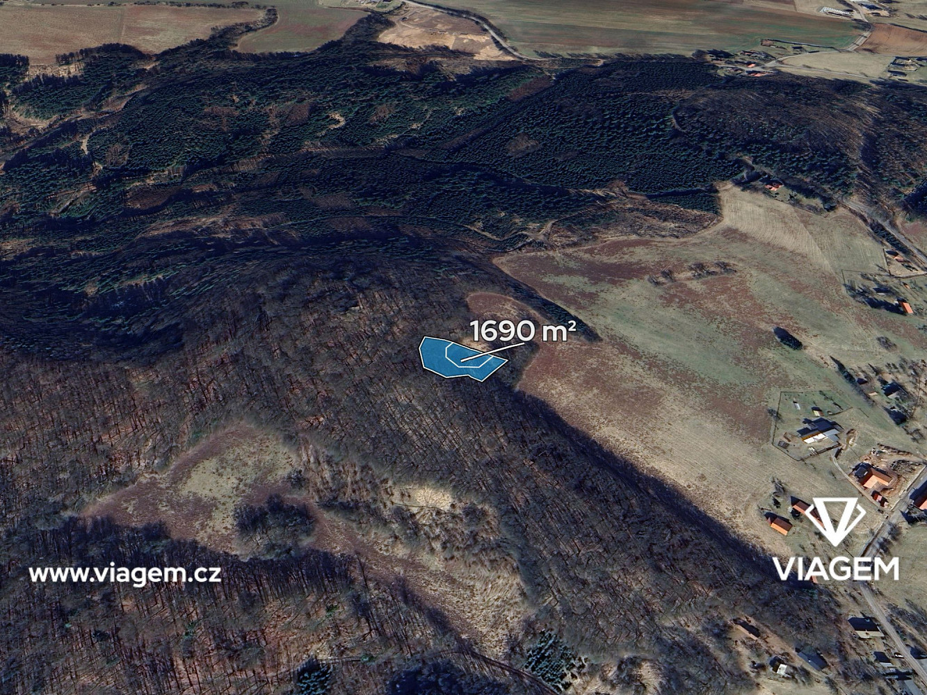 Prodej pole 1 690 m²