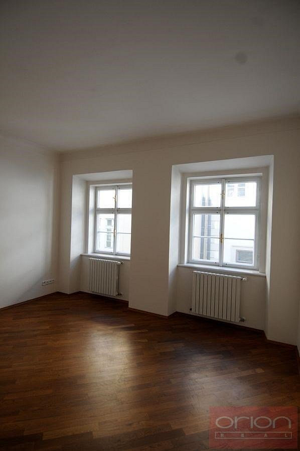 Pronájem bytu 4+1 170 m² – fotografie 4