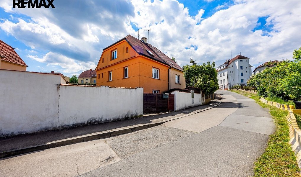 Prodej domu 246 m² s pozemkem 376 m², Praha – náhled fotky 23