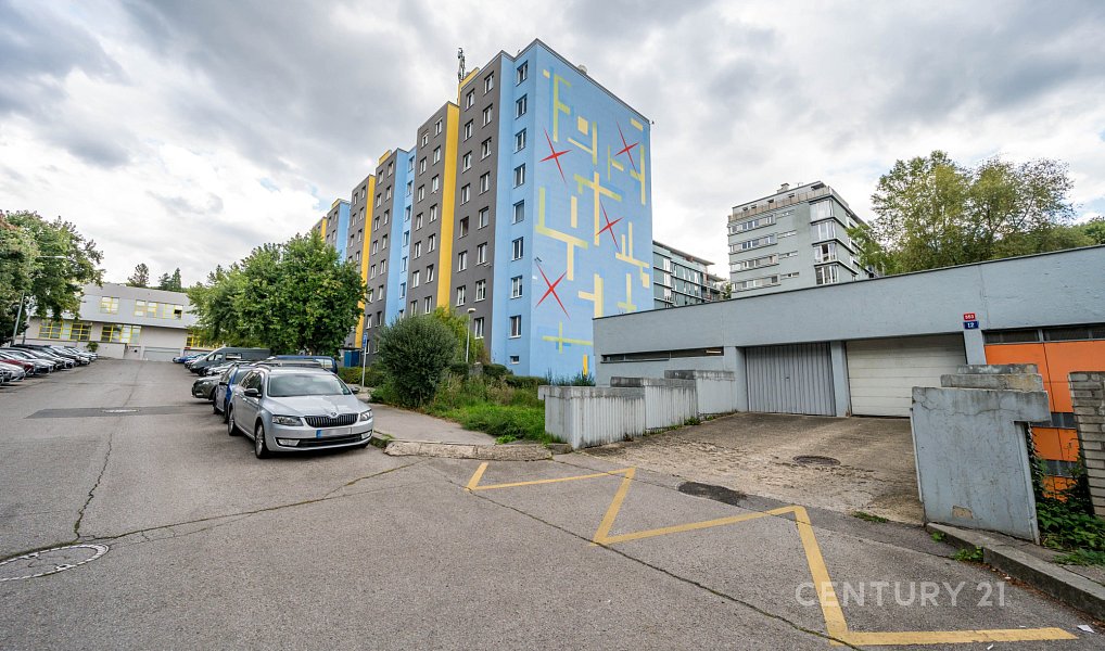 Pronájem bytu 2+kk 41 m², Praha – náhled fotky 18