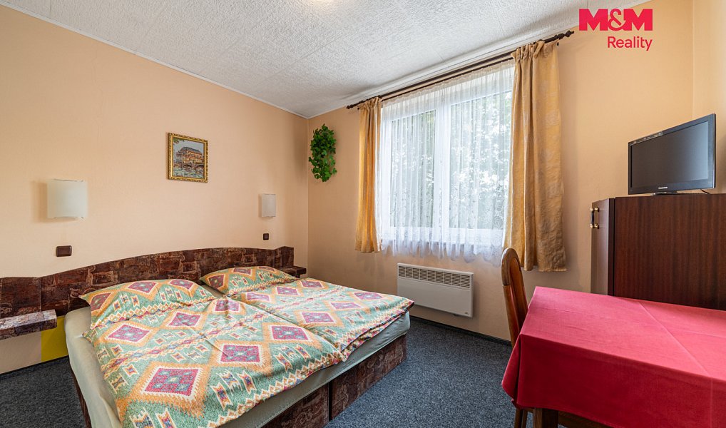 Prodej ubytovacího objektu 700 m², Abertamy – náhled fotky 16
