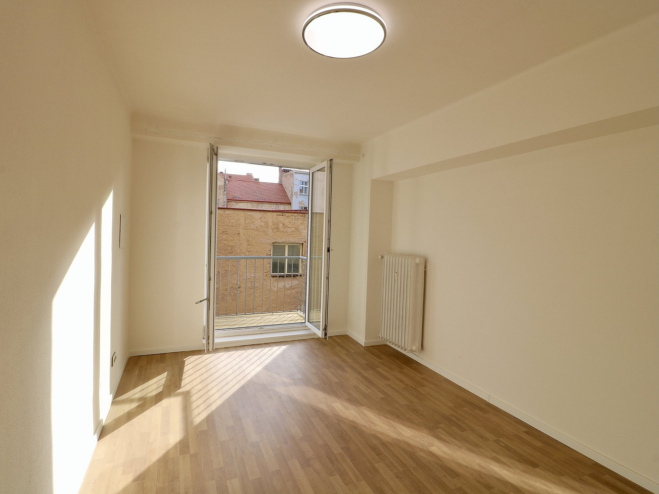 Pronájem bytu 2+1 73 m² – fotografie 2