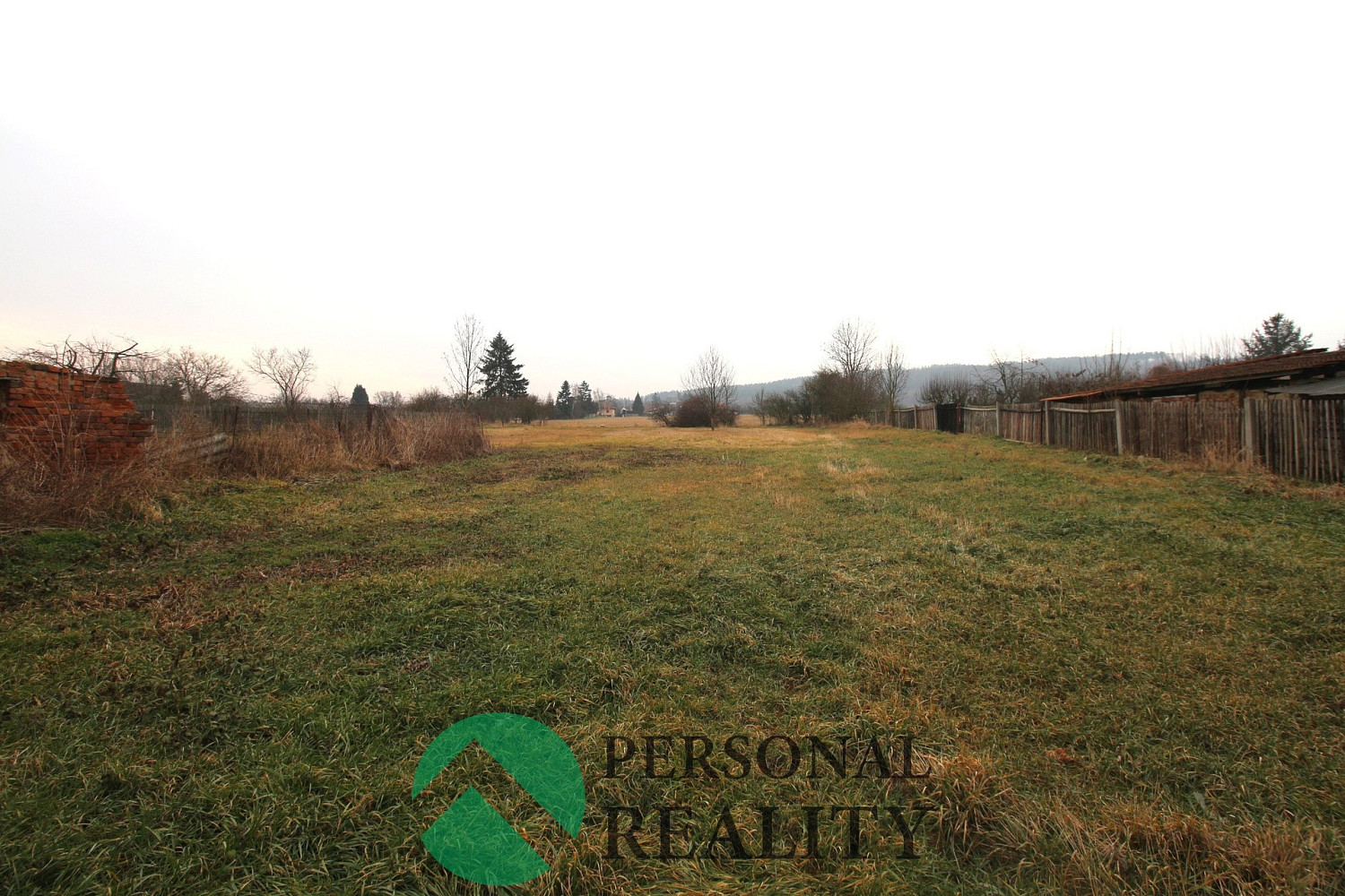 Prodej stavebního pozemku 1 674 m² – fotografie 2
