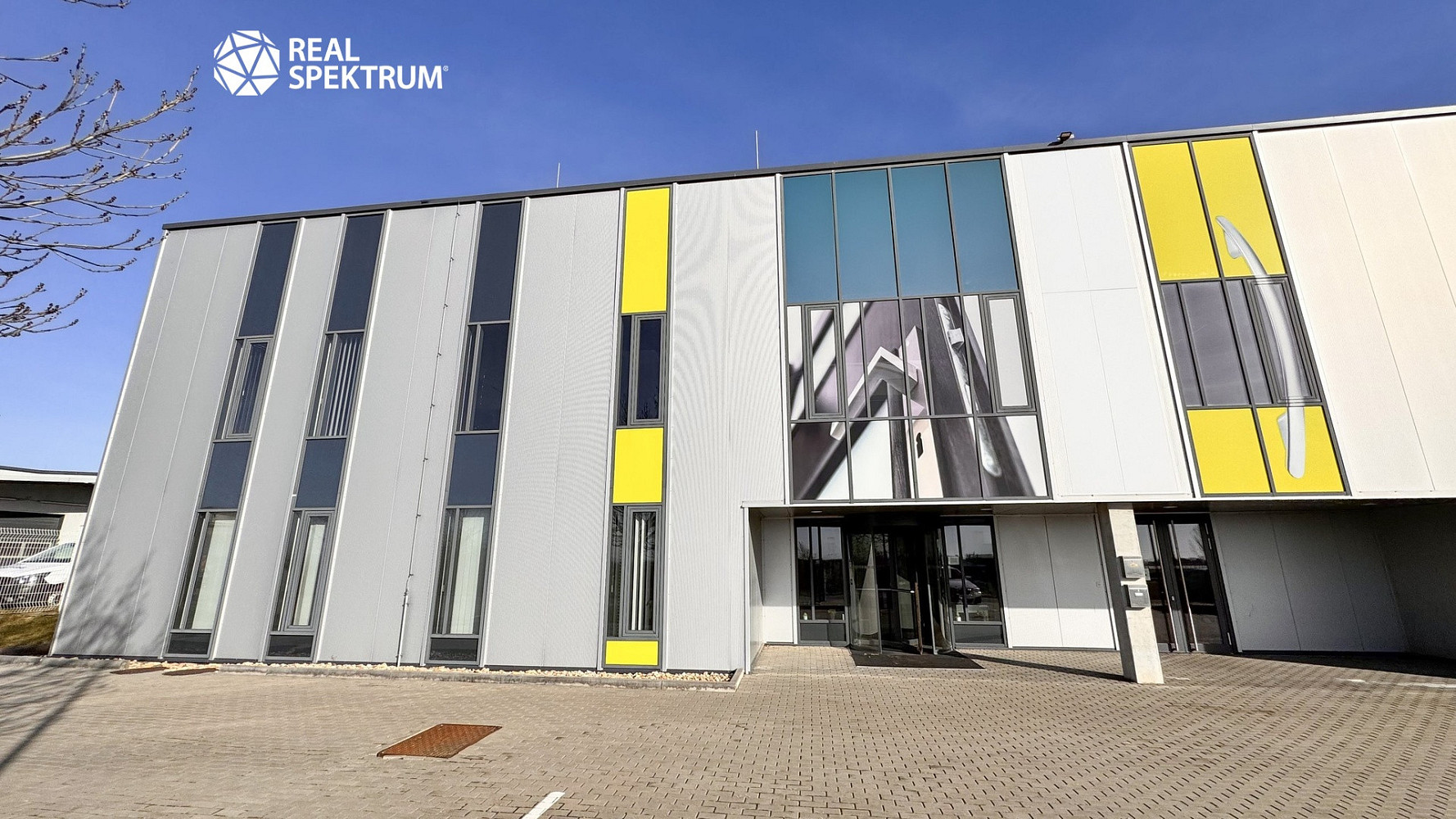 Pronájem kanceláře 464 m² – fotografie 3