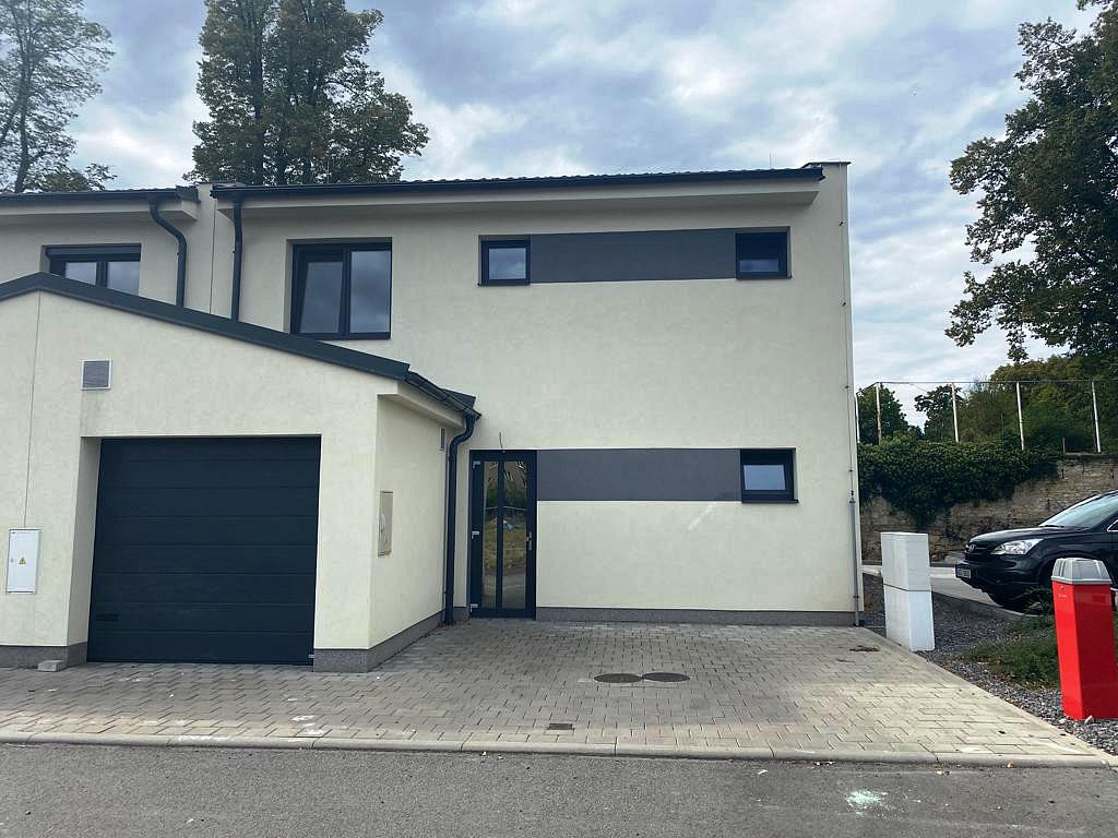 Prodej domu 124 m² s pozemkem 231 m² – pohled 2