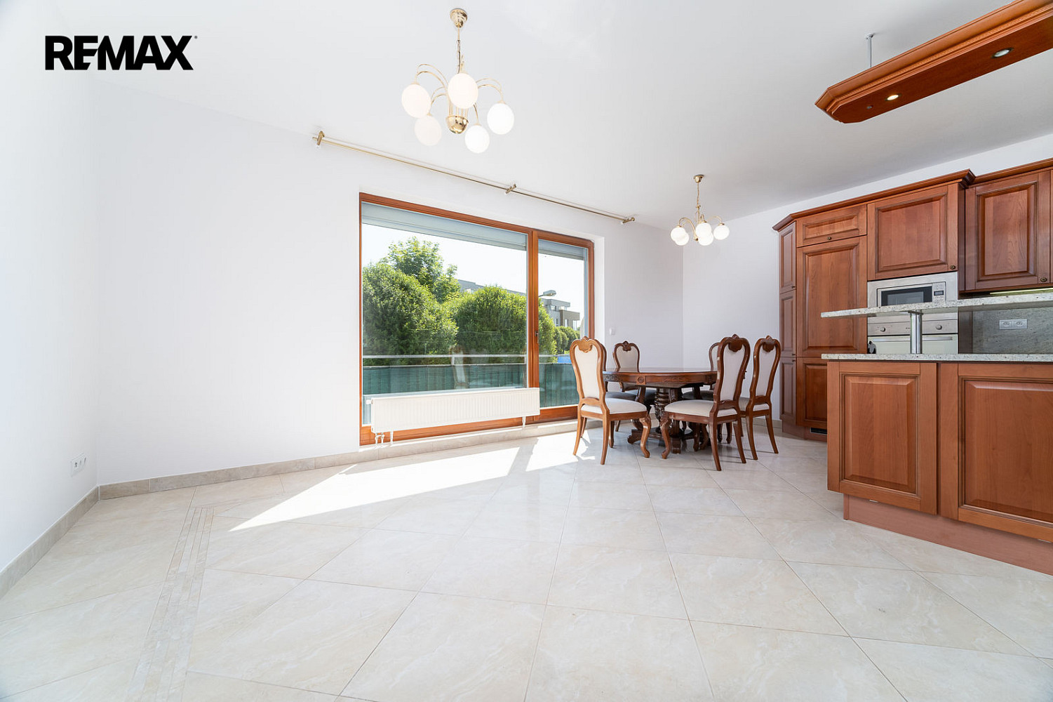 Pronájem bytu 3+kk 75 m² — photo 3