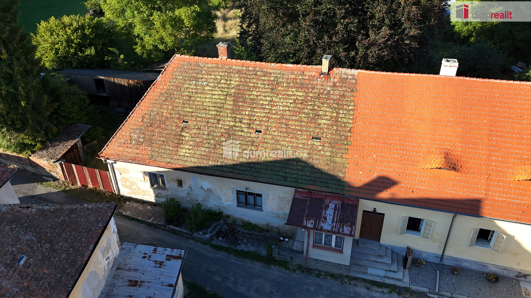 Prodej domu 195 m² s pozemkem 2 708 m²