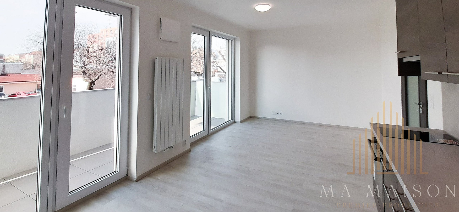 Pronájem bytu 1+kk 33 m² — photo 3