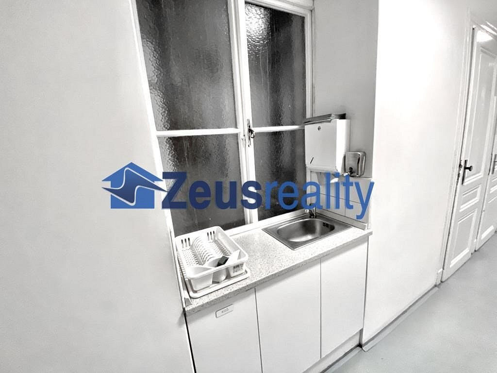 Pronájem obchodních prostor 27 m² — photo 5