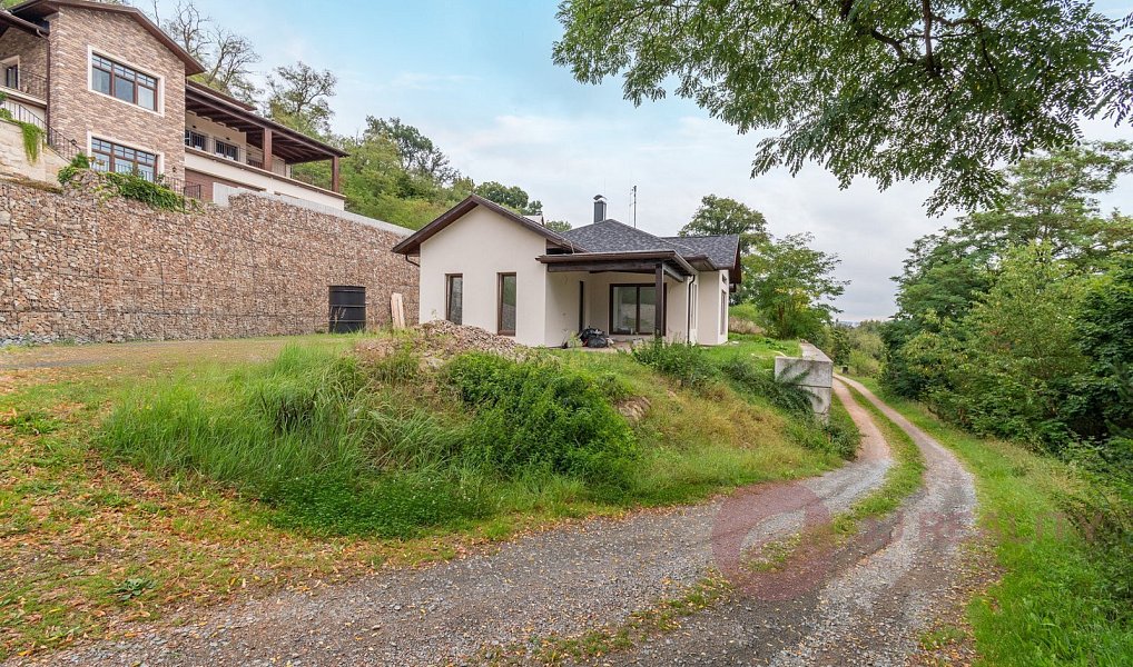 Prodej domu 209 m² s pozemkem 1 020 m², Plzeň – náhled fotky 9