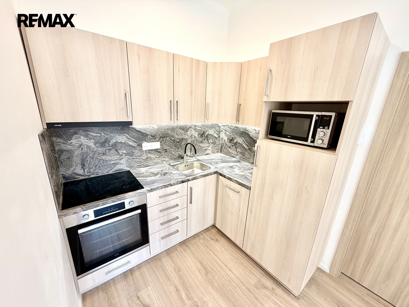 Pronájem bytu 2+kk 57 m²