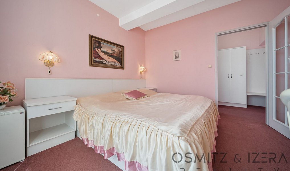 Prodej ubytovacího objektu 890 m², Praha – náhled fotky 19