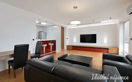 Pronájem bytu 4+kk 131 m²
