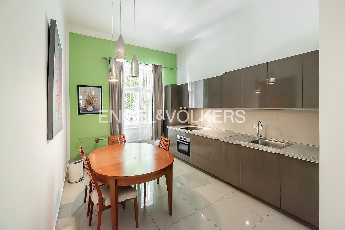 Pronájem bytu 3+1 103 m² – fotografie 2
