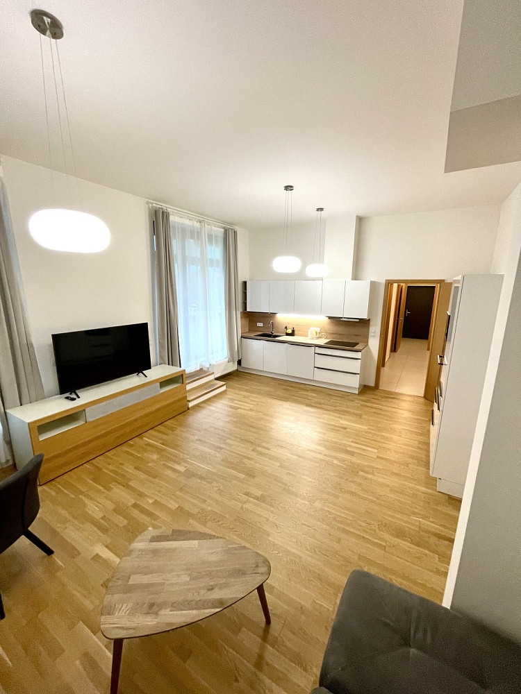 Pronájem bytu 2+kk 62 m² – fotografie 4