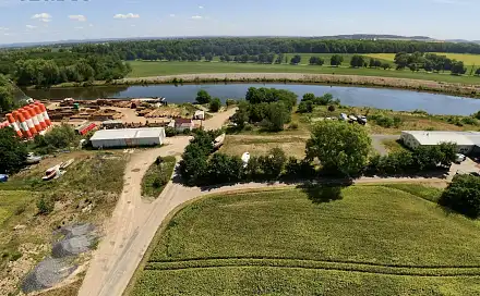Pronájem obchodních prostor 330 m², Nová Ves - Staré Ouholice, okres Mělník