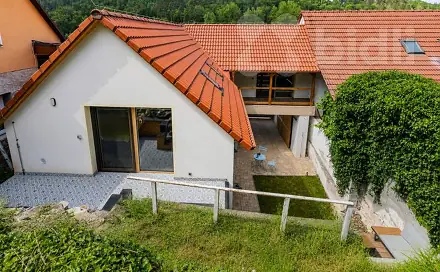 Prodej domu 130 m² s pozemkem 380 m², Choteč, okres Praha-západ