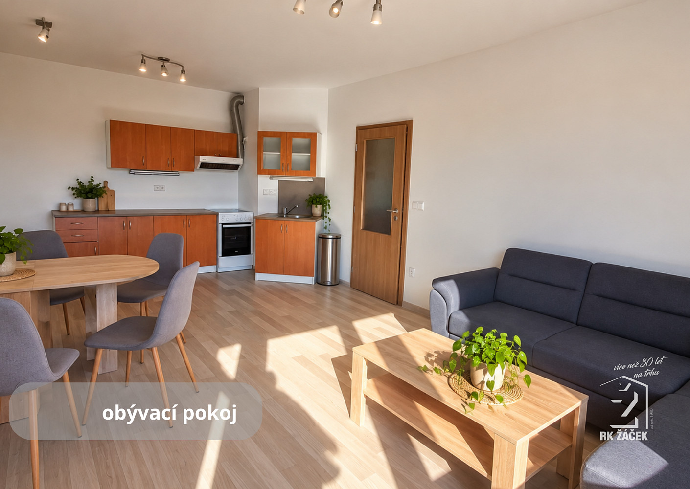 Pronájem bytu 2+kk 45 m² – fotografie 2
