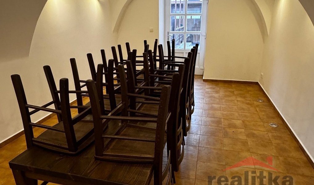 Prodej restaurace 1 221 m², Stěbořice – náhled fotky 8