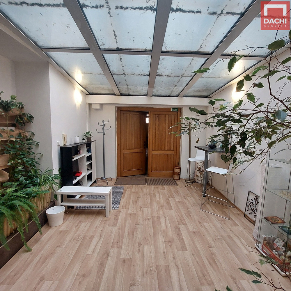 Pronájem komerčního objektu (jiného typu) 99 m² – fotografie 2
