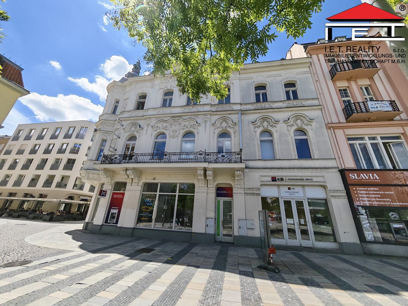 Pronájem kanceláře 208 m² — photo 2