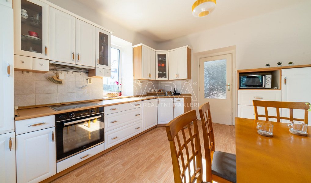 Pronájem domu 250 m² s pozemkem 520 m², Slatiňany – náhled fotky 3
