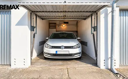 Prodej garáže, celková plocha 19m2, U Mostku, Hradec Králové - Pouchov, Hradec Králové