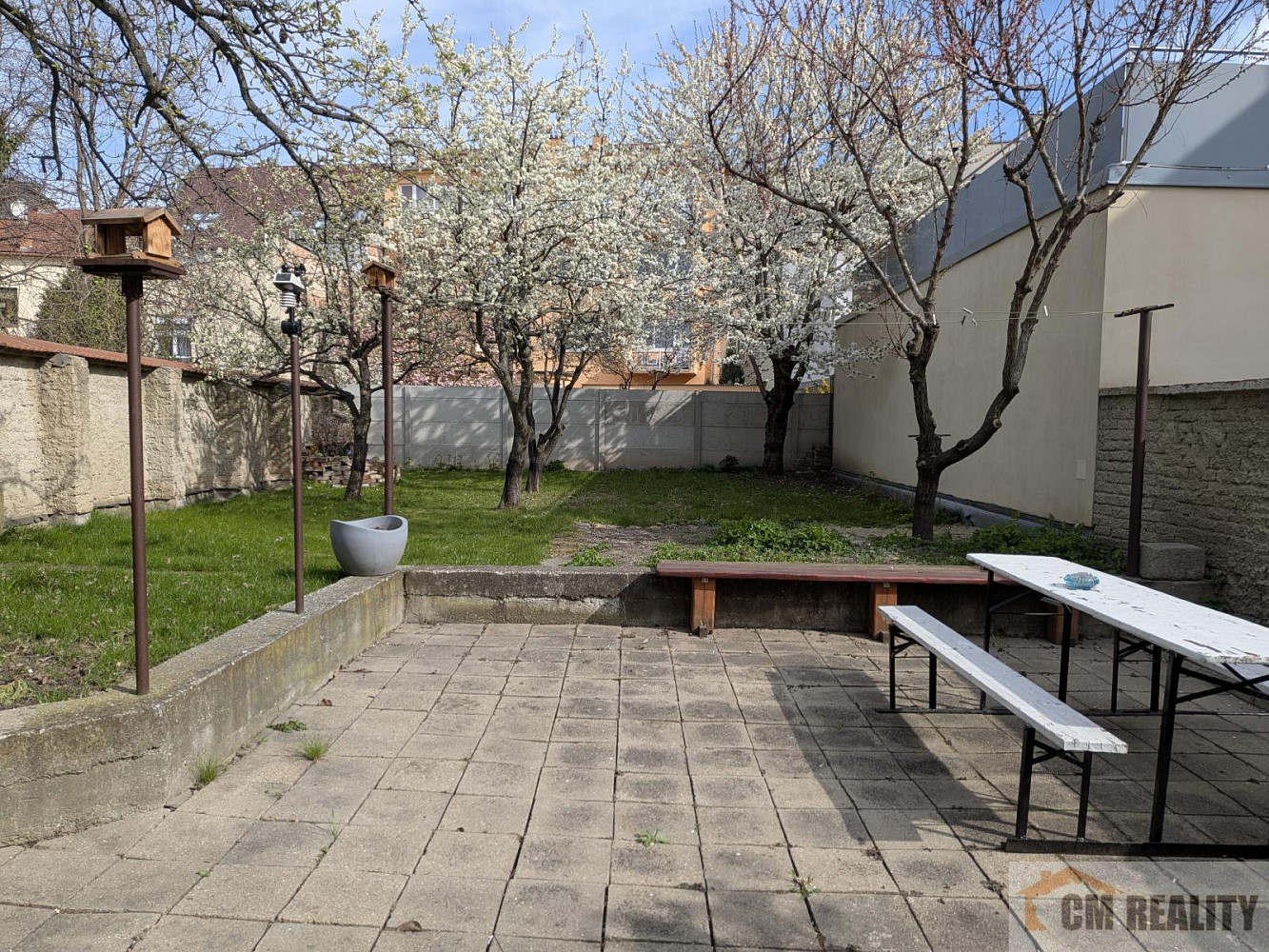 Prodej komerčního objektu (jiného typu) 300 m² – další