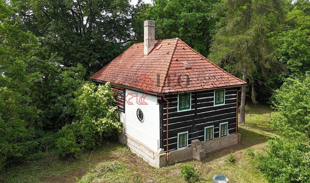Prodej domu 183 m² s pozemkem 2 192 m², Dětenice – náhled fotky 3