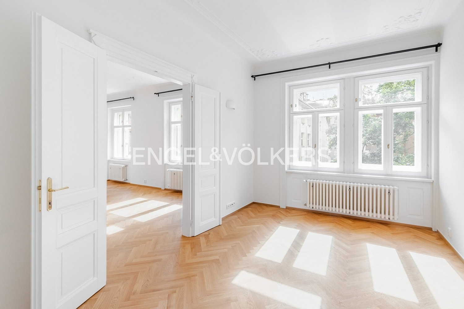Pronájem bytu 2+kk 90 m² – fotografie 4