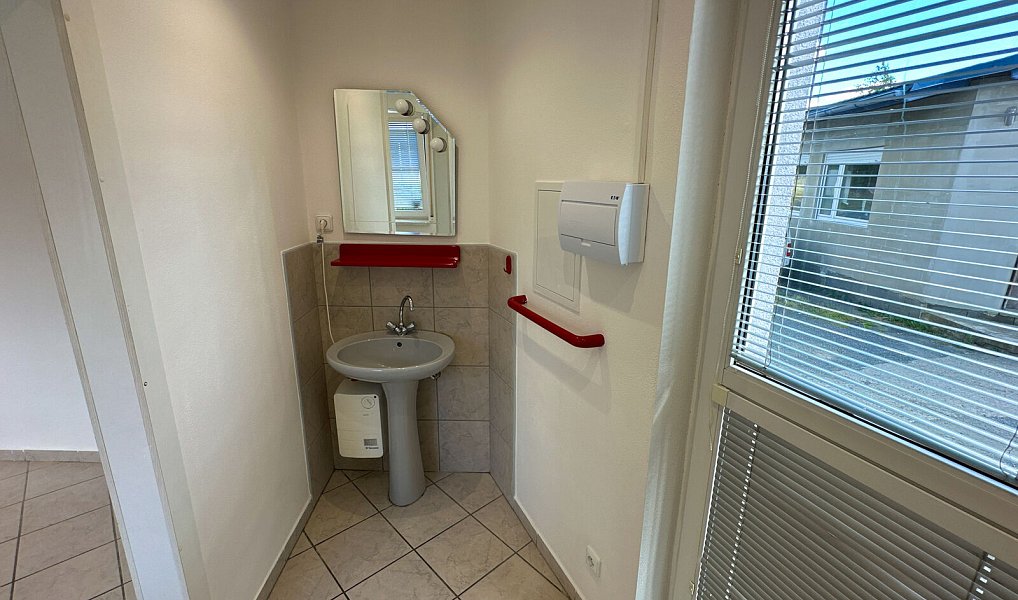 Pronájem kanceláře 45 m², Tachov – náhled fotky 10