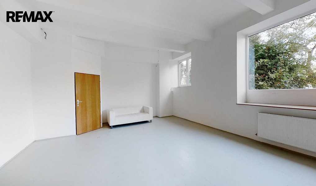 Pronájem obchodních prostor 165 m², Praha – náhled fotky 2