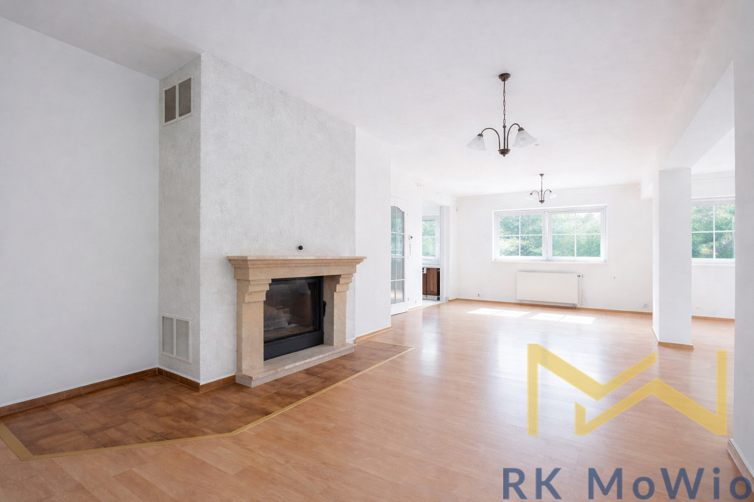 Pronájem domu 295 m² s pozemkem 1 018 m²