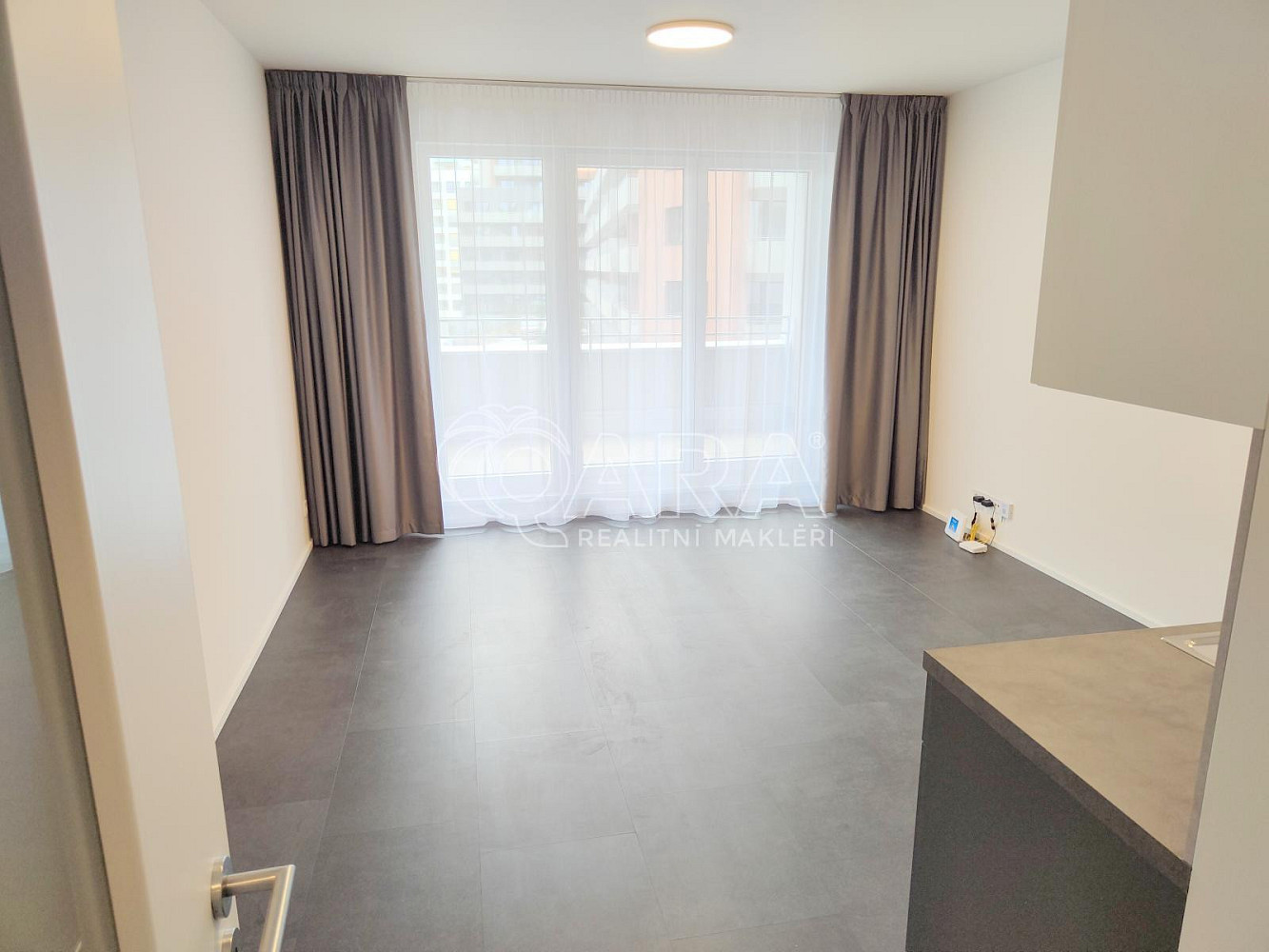 Prodej bytu 1+kk 32 m² – fotografie 2