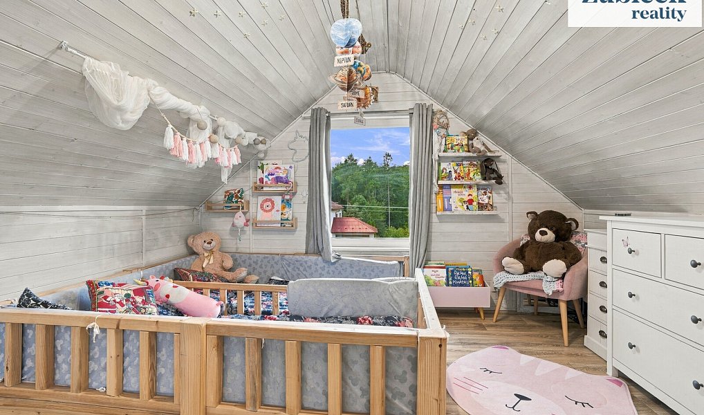 Prodej domu 120 m² s pozemkem 1 247 m², Zlín – náhled fotky 9