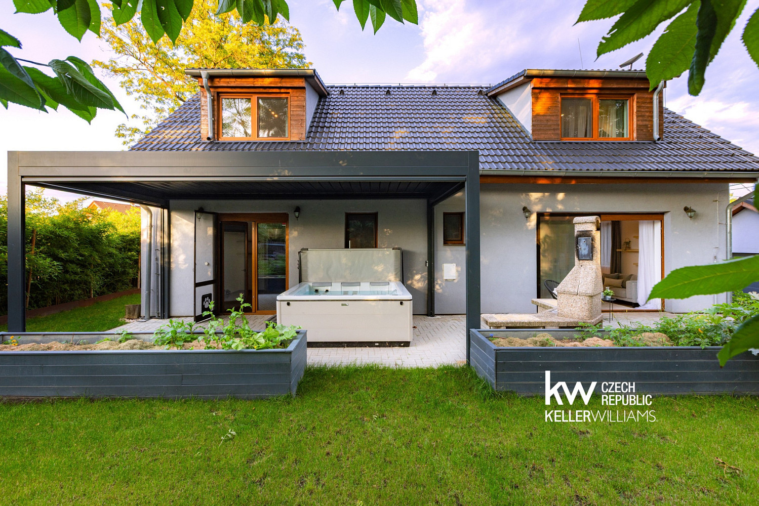 Prodej domu 145 m² s pozemkem 723 m²