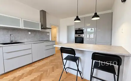 Pronájem bytu 3+kk 68 m², nábřeží 1. máje, Písek - Budějovické Předměstí