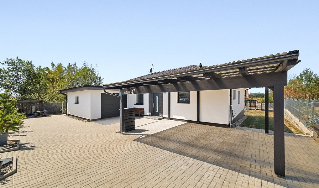 Prodej domu 148 m² s pozemkem 1 095 m², Benešov – náhled fotky 2