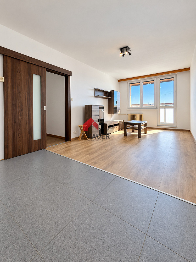 Pronájem bytu 2+kk 48 m² – fotografie 3