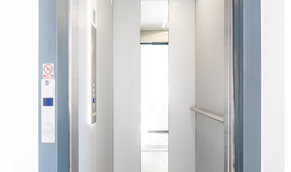 Prodej bytu 3+1 73 m², Karlovy Vary – náhled fotky 3