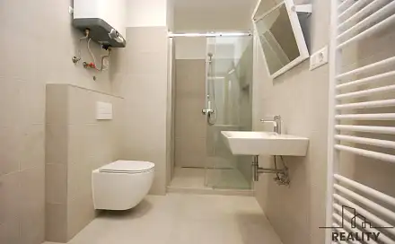 Pronájem bytu 2+kk 44 m²